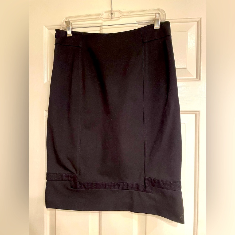 Diane Von Furststenberg back pencil skirt Size 12
